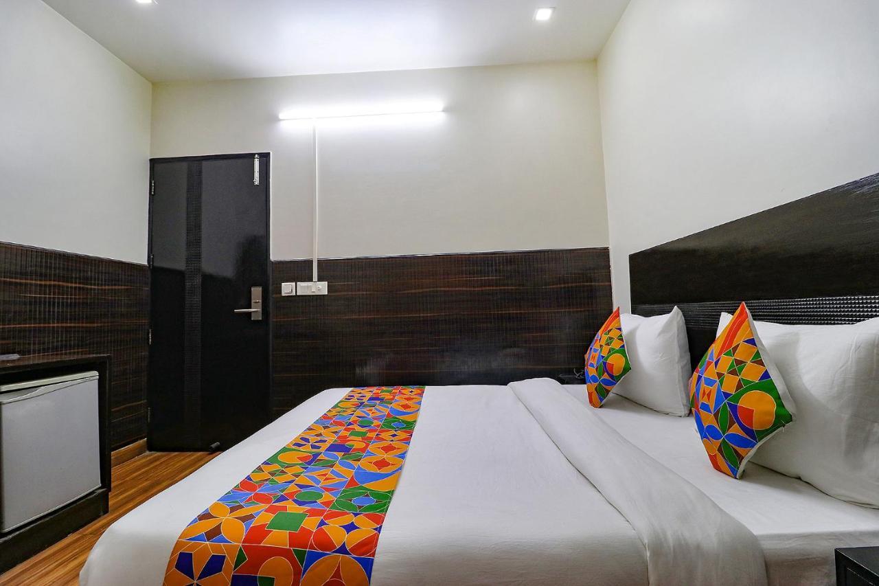 Fabhotel La Ola New Delhi Exterior photo