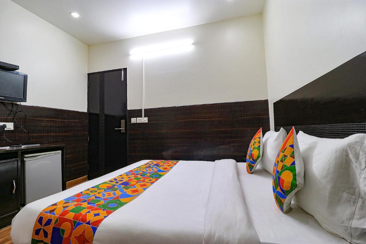 Fabhotel La Ola New Delhi Exterior photo