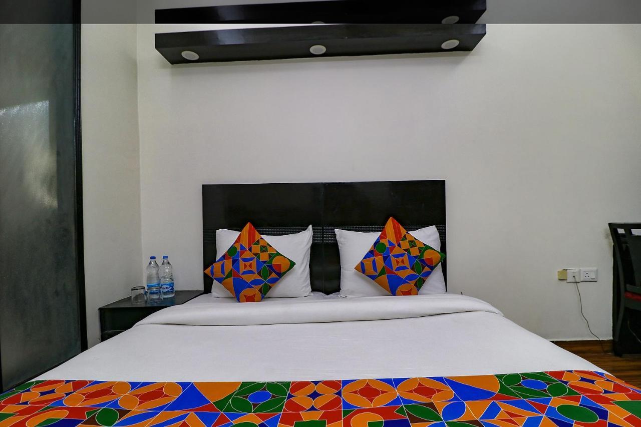Fabhotel La Ola New Delhi Exterior photo